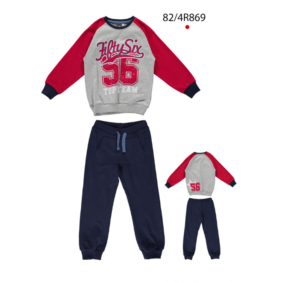 Tracksuit without zip clearance