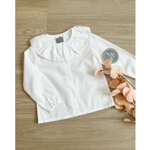 Camisa blanca cuello grande