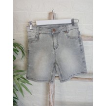 Bermuda trybe gris clara desgastada